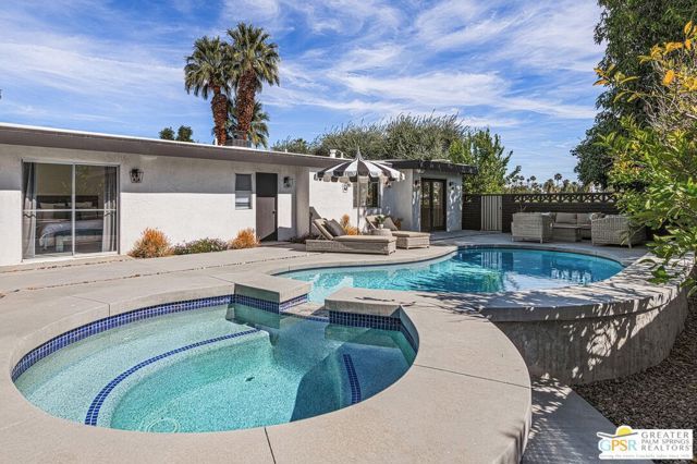 5155 E Bobolink Lane, Palm Springs, CA 92264