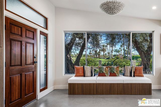 5155 E Bobolink Lane, Palm Springs, CA 92264