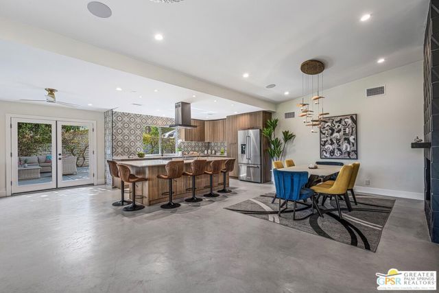 5155 E Bobolink Lane, Palm Springs, CA 92264
