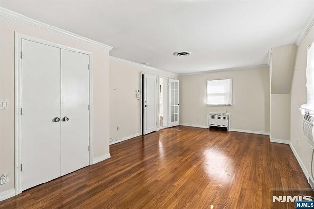 589 Albin Street, Teaneck, NJ 07666