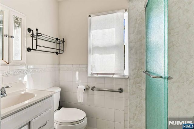 589 Albin Street, Teaneck, NJ 07666