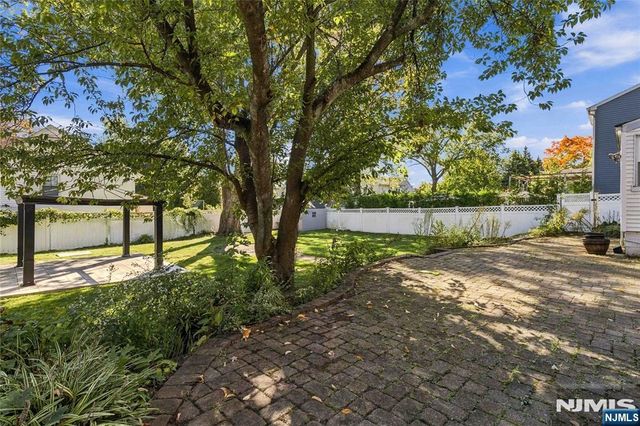 589 Albin Street, Teaneck, NJ 07666