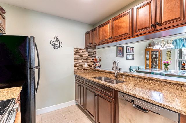 3784 59TH AVENUE W 3784, Bradenton, FL 34210