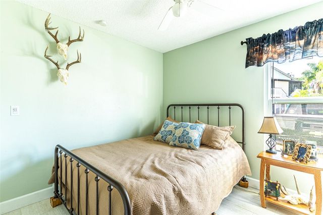 3784 59TH AVENUE W 3784, Bradenton, FL 34210