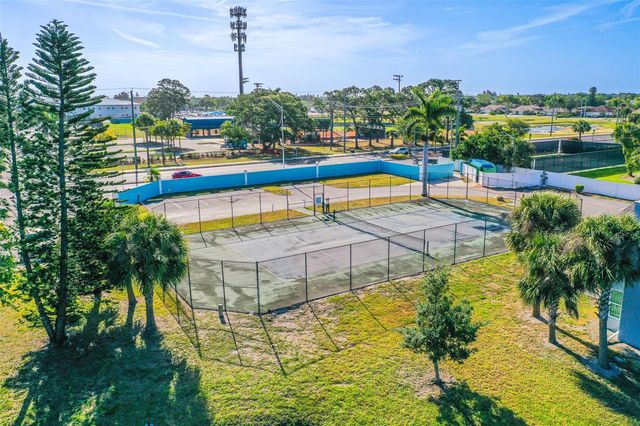 3784 59TH AVENUE W 3784, Bradenton, FL 34210