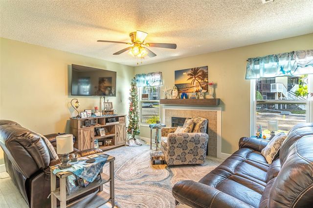 3784 59TH AVENUE W 3784, Bradenton, FL 34210