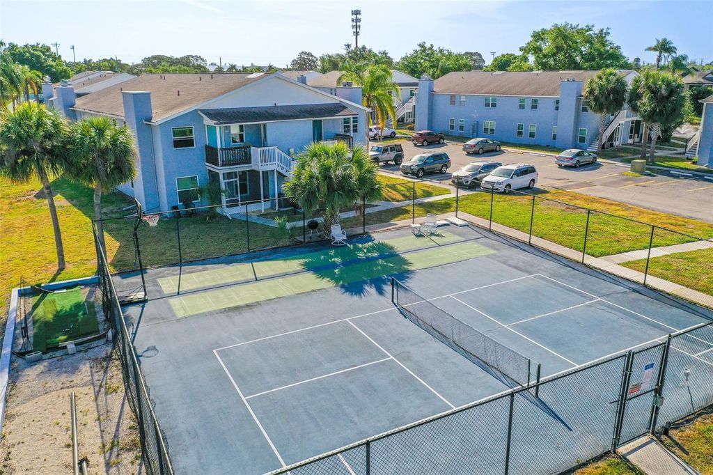 3784 59TH AVENUE W 3784, BRADENTON, FL 34210 — photo 4