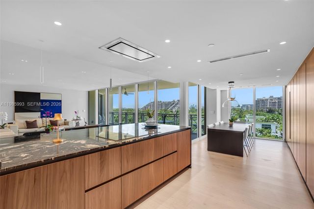 430 Grand Bay Dr 608, Key Biscayne, FL 33149