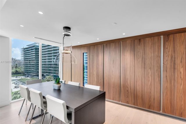 430 Grand Bay Dr 608, Key Biscayne, FL 33149