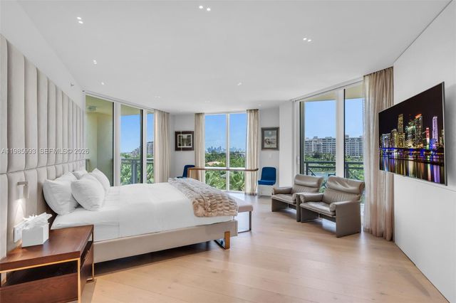 430 Grand Bay Dr 608, Key Biscayne, FL 33149