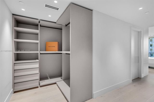 430 Grand Bay Dr 608, Key Biscayne, FL 33149