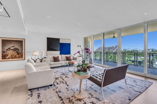 430 Grand Bay Dr 608, Key Biscayne, FL 33149