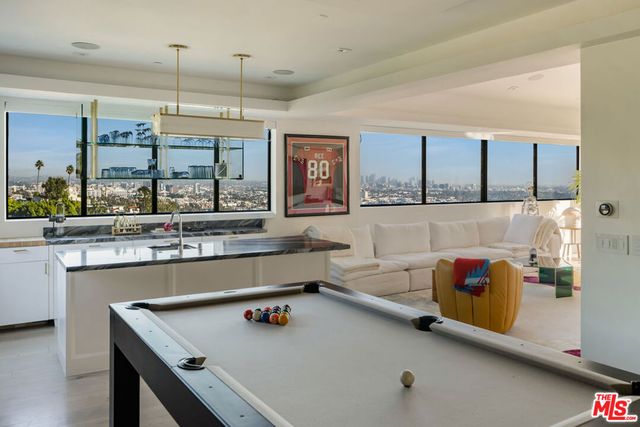 8080 Laurel View Drive, Los Angeles, CA 90069