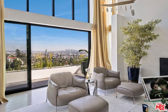 8080 Laurel View Drive, Los Angeles, CA 90069