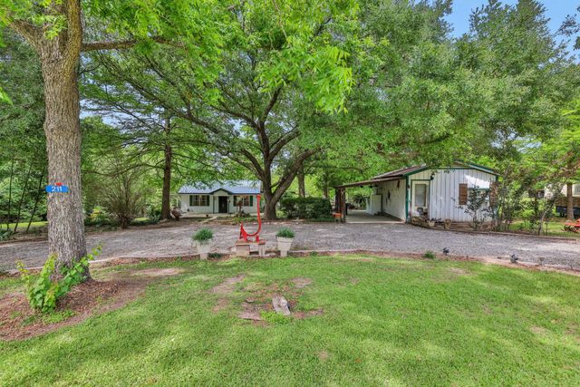 211 Fm 224 Road, Coldspring, TX 77331