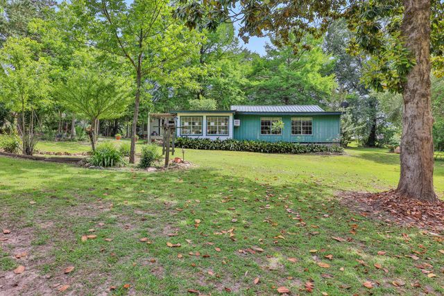 211 Fm 224 Road, Coldspring, TX 77331