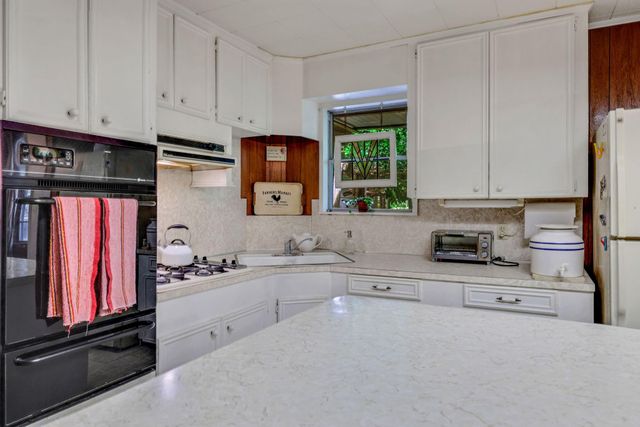 211 Fm 224 Road, Coldspring, TX 77331