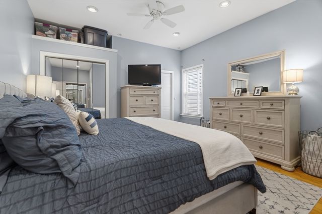 760-762 E 5th St 2, Boston, MA 02127