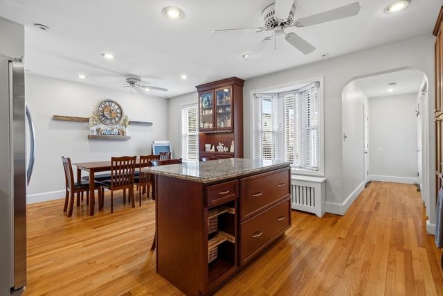 760-762 E 5th St 2, Boston, MA 02127