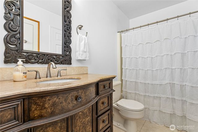 5563 Haida Way, Blaine, WA 98230
