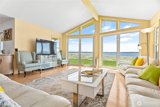 5563 Haida Way, Blaine, WA 98230