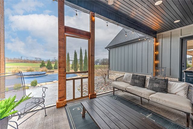 1089 River Hollow Road, Fayetteville, AR 72703