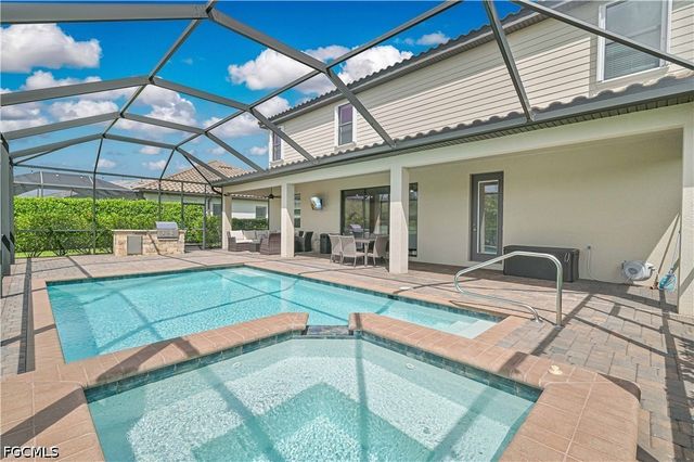 19553 The Place BLVD, Estero, FL 33928