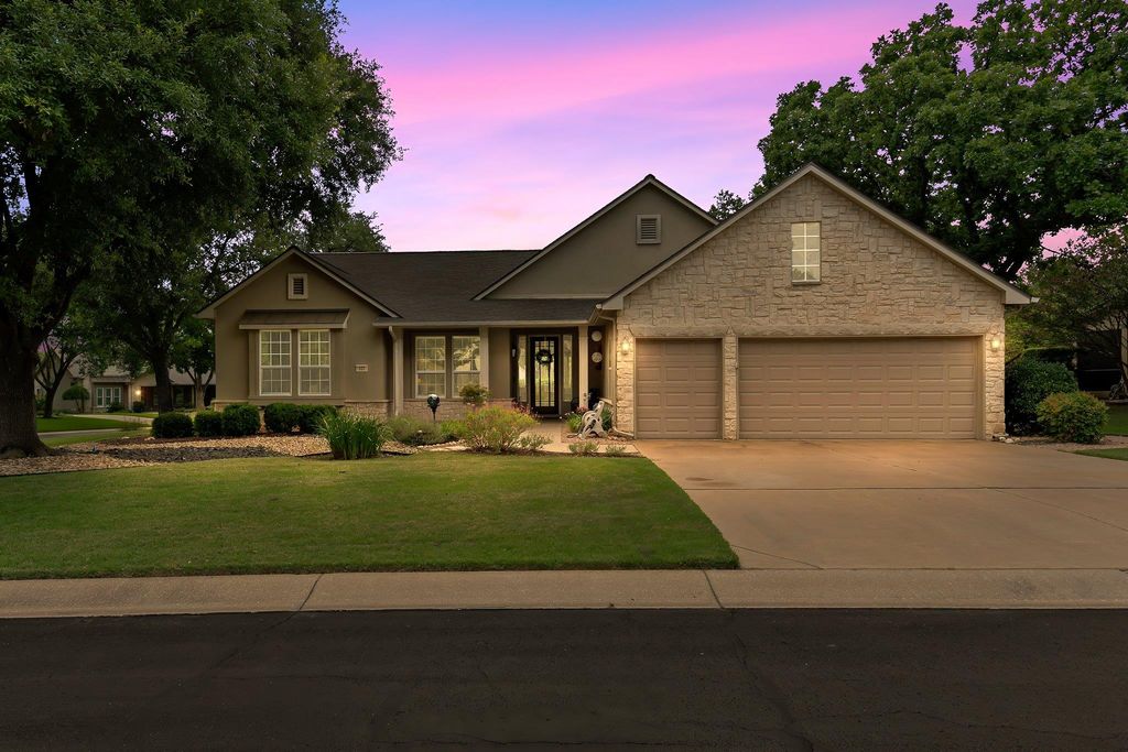 107 Lone Star DR, Georgetown, TX 78633