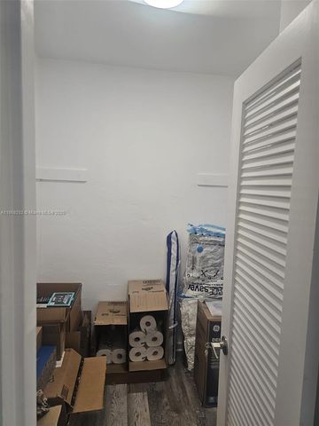 5825 Collins Ave PH1-J, Miami Beach, FL 33140