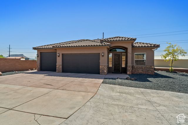 2752 E 50 S, St. George, UT 84790