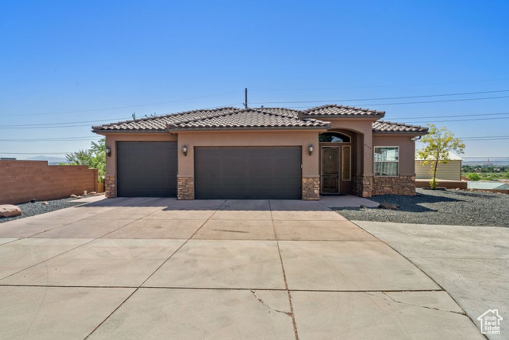 2752 E 50 S, St. George, UT 84790