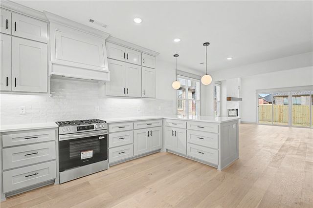 6705 High Meadow Boulevard, Bentonville, AR 72713
