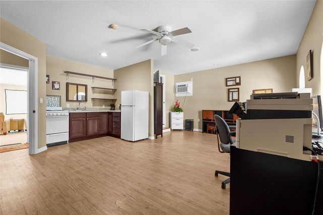 95 VIC EDWARDS ROAD, Sarasota, FL 34240