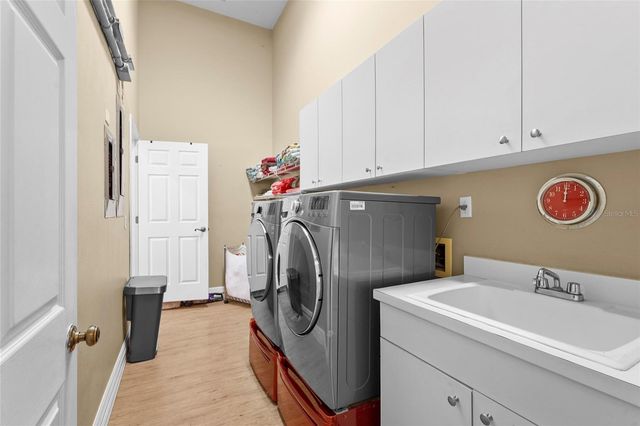 95 VIC EDWARDS ROAD, Sarasota, FL 34240