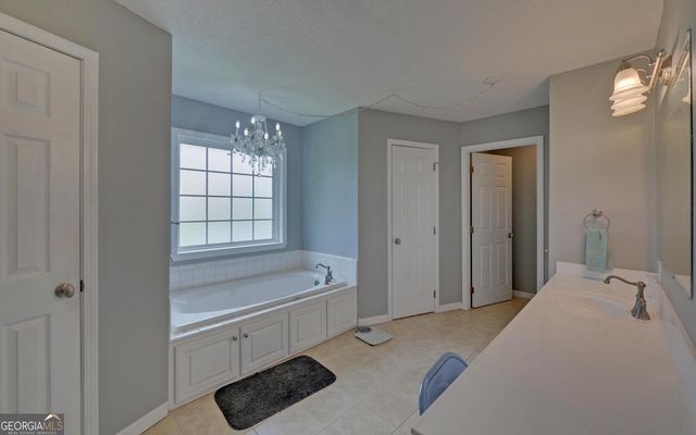 36 Bio Lane, Hartwell, GA 30643