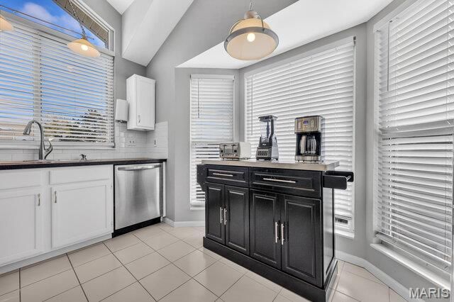 1738 Highview Circle Court, Ballwin, MO 63021