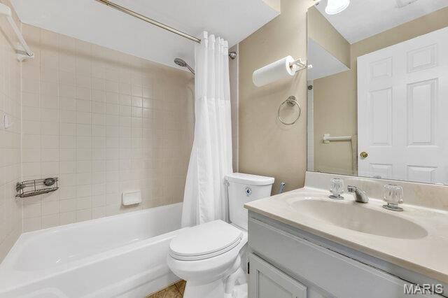 1738 Highview Circle Court, Ballwin, MO 63021