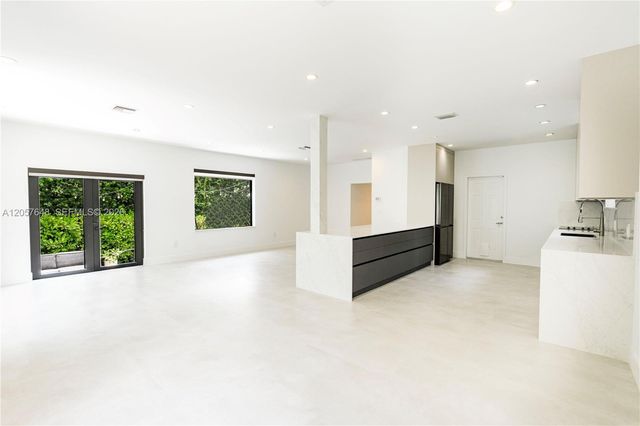 925 Algaringo Avenue, Coral Gables, FL 33134