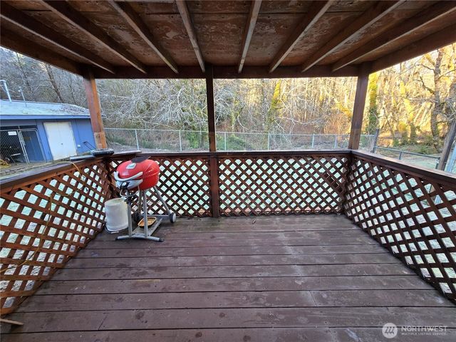 1531 W Ford Road, Matlock, WA 98560