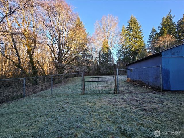 1531 W Ford Road, Matlock, WA 98560