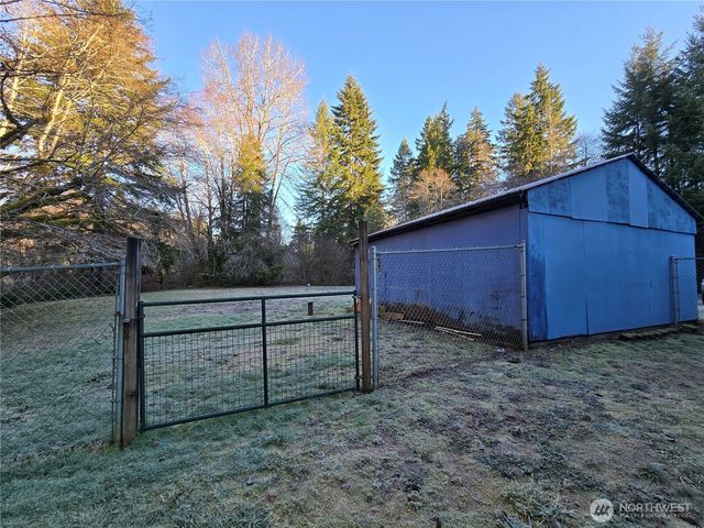 1531 W Ford Road, Matlock, WA 98560