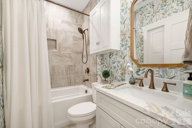 158 Waightstill Drive, Arden, NC 28704