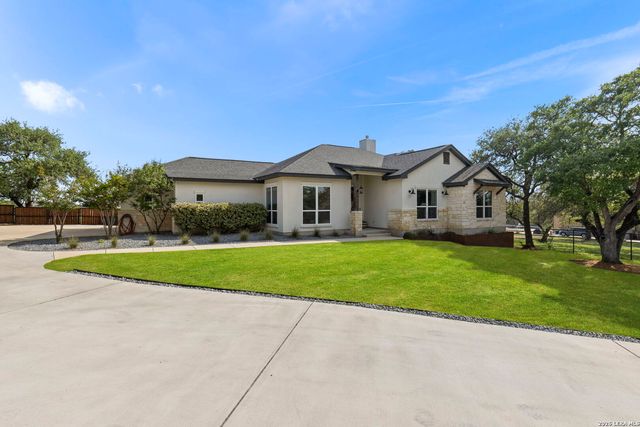 1422 Ledgebrook St., Spring Branch, TX 78070