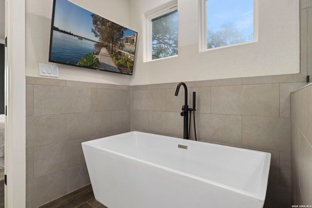 1422 Ledgebrook St., Spring Branch, TX 78070