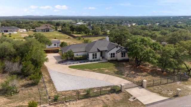 1422 Ledgebrook St., Spring Branch, TX 78070