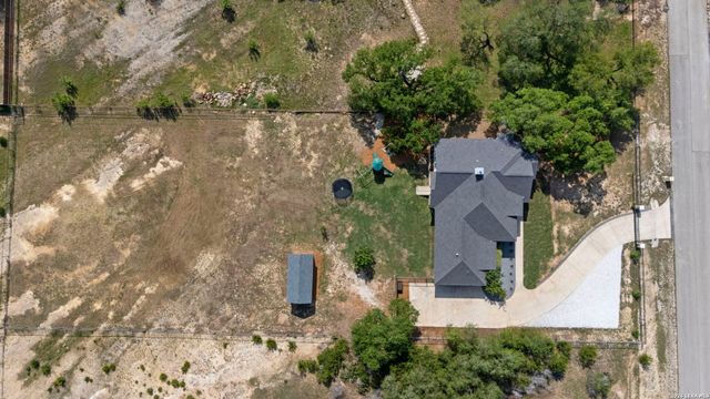 1422 Ledgebrook St., Spring Branch, TX 78070