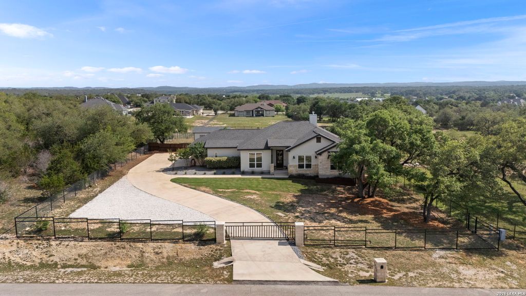1422 Ledgebrook St., Spring Branch, TX 78070