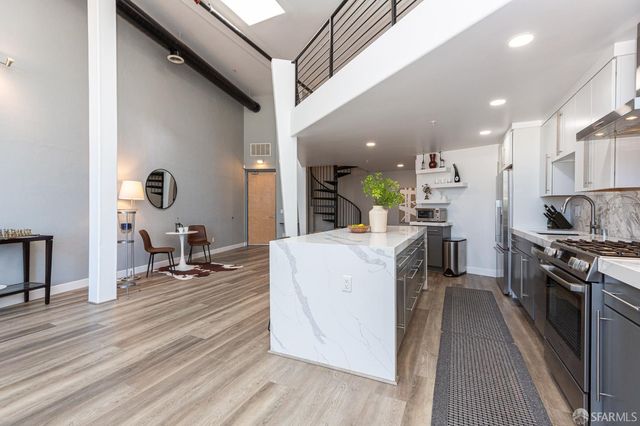 346 1st Street 305, San Francisco, CA 94105