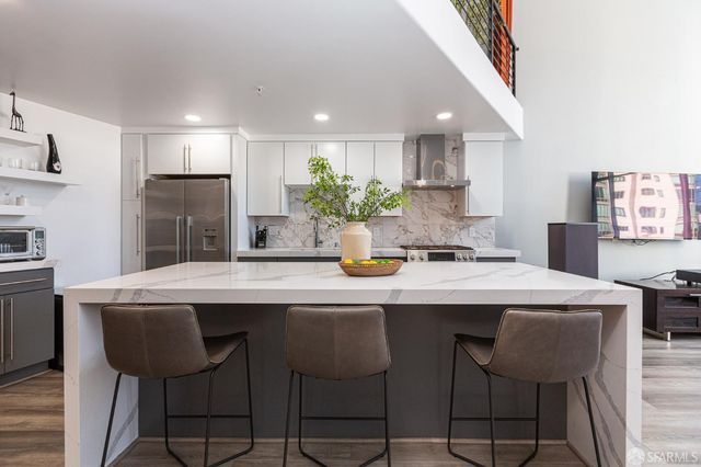 346 1st Street 305, San Francisco, CA 94105