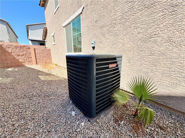 6088 Castle Gardens Avenue, Las Vegas, NV 89130